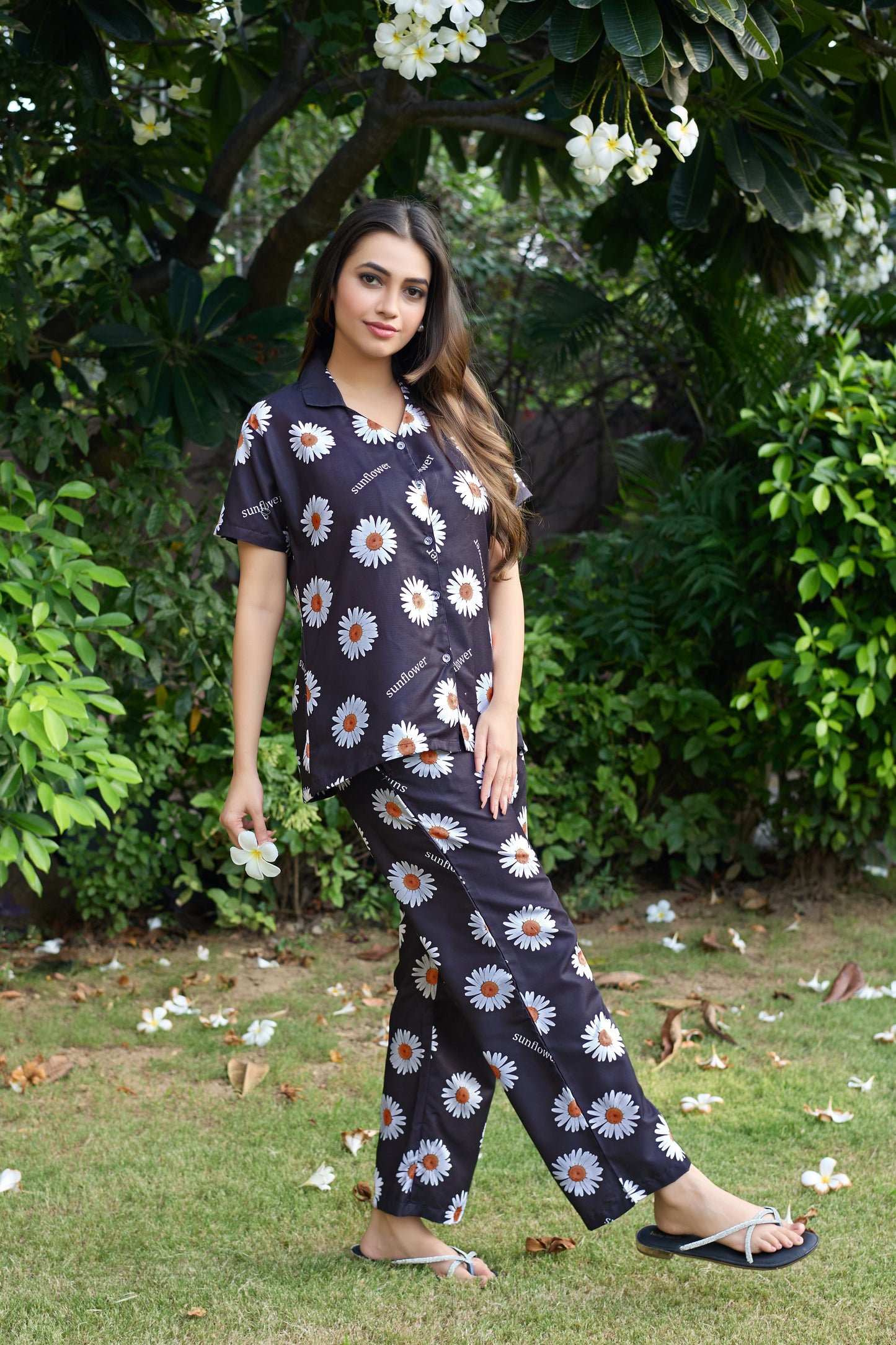 Black Daisy Print Women’s Nightwear PJ Set