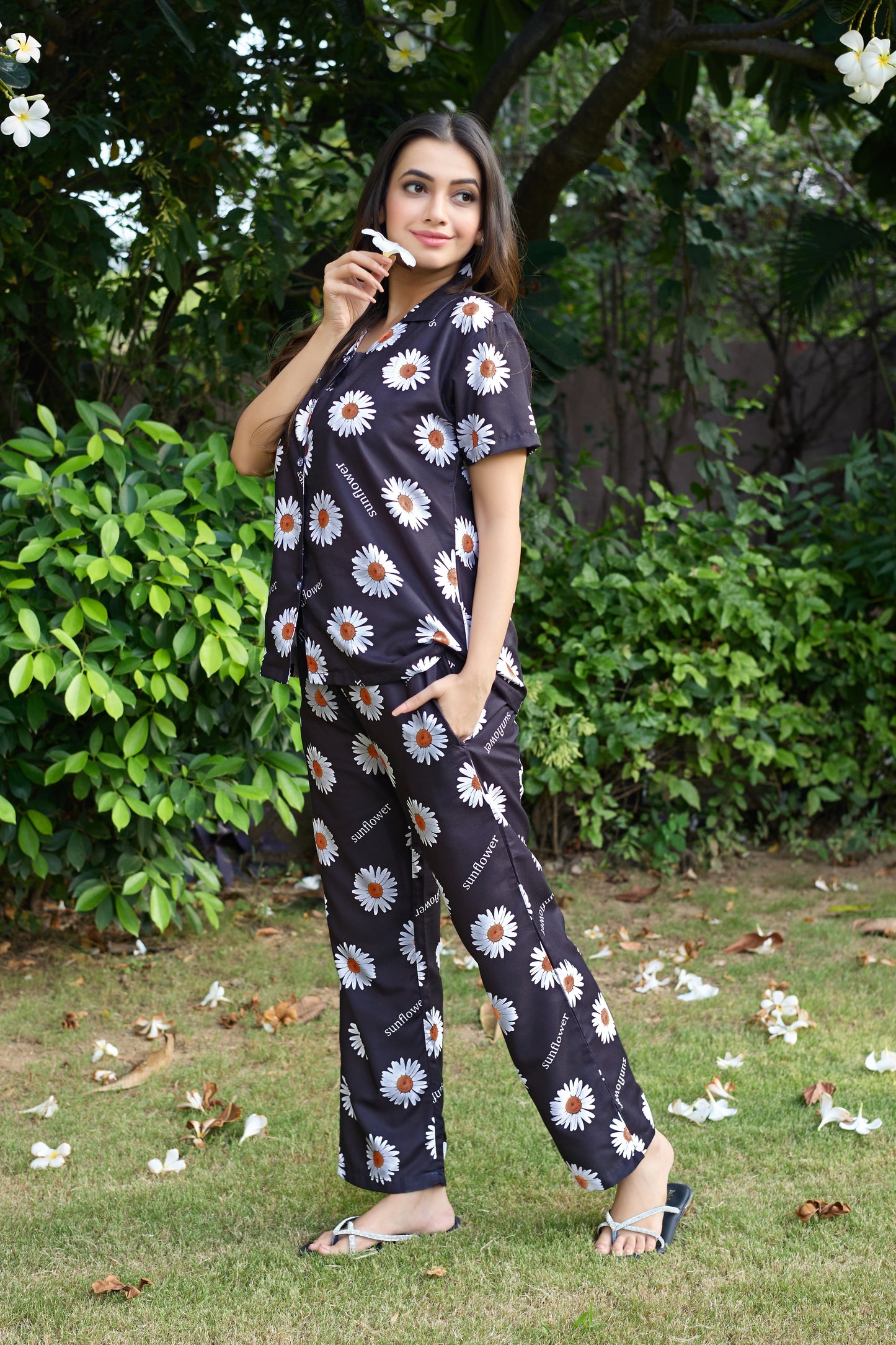 Black Daisy Print Women’s Nightwear PJ Set