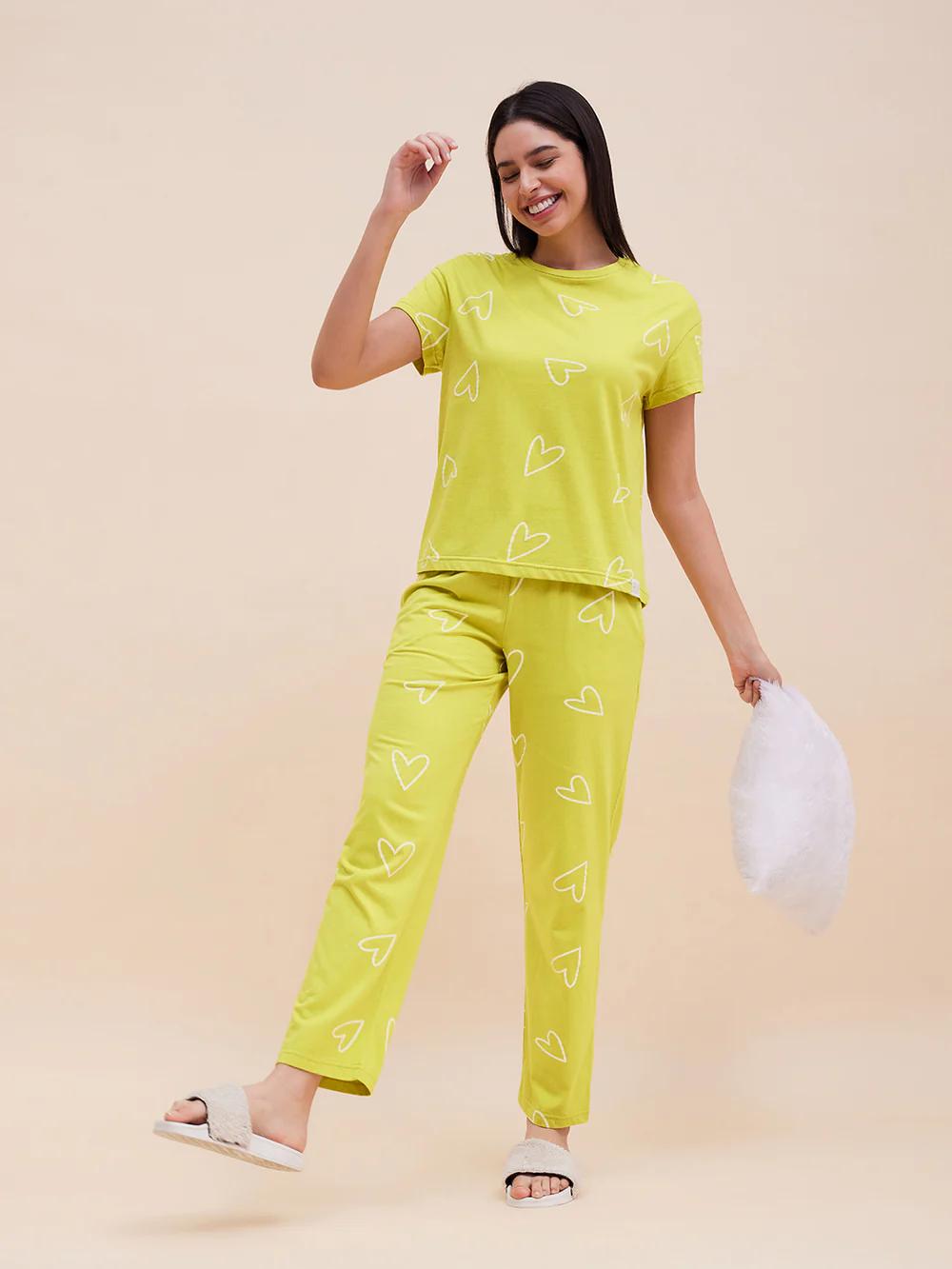 Sweet Dreams Yellow heart T-Shirt & Payjama