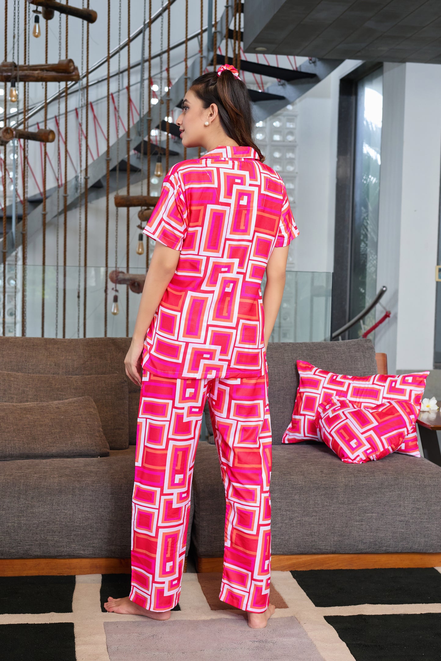 Trendy Geometric Print Nightwear – Pink PJ Set for Women