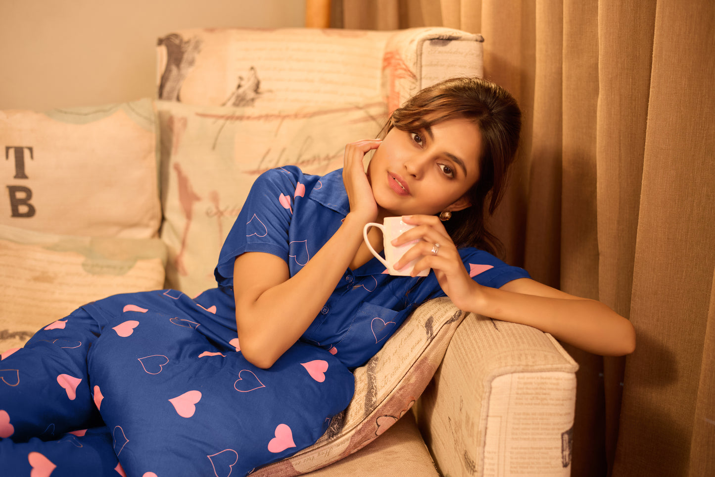 Stylish Women's Blue Heart Print Night Suit