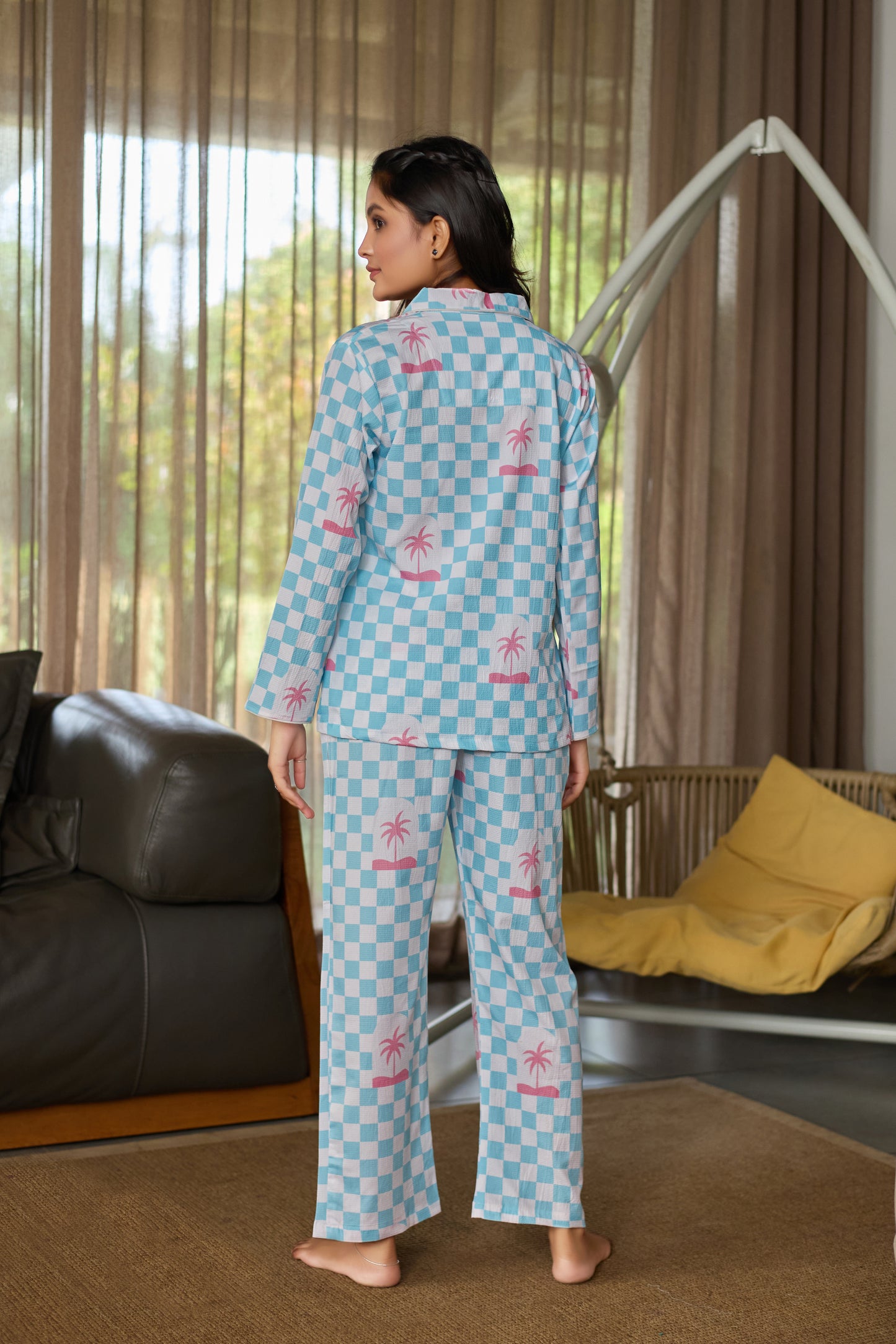 Women’s Nightwear Set in Bubble Fabric – Blue Checkered with Palm Print