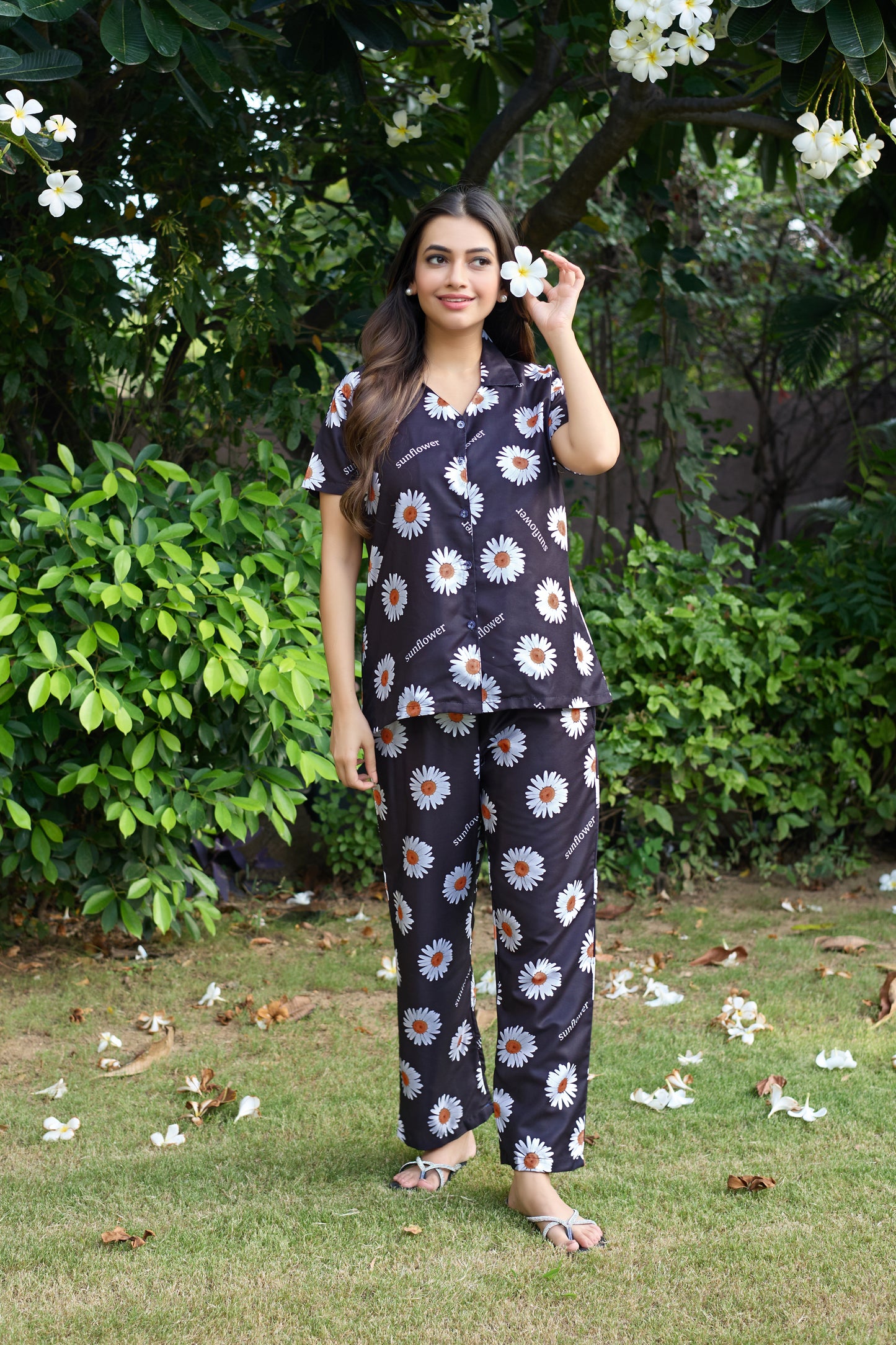 Black Daisy Print Women’s Nightwear PJ Set