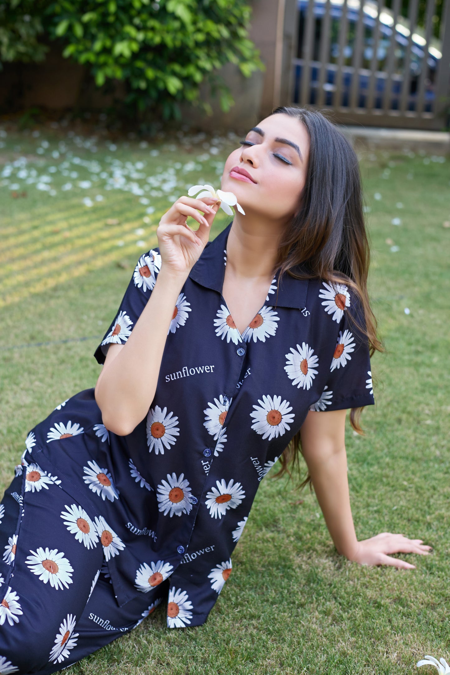 Black Daisy Print Women’s Nightwear PJ Set